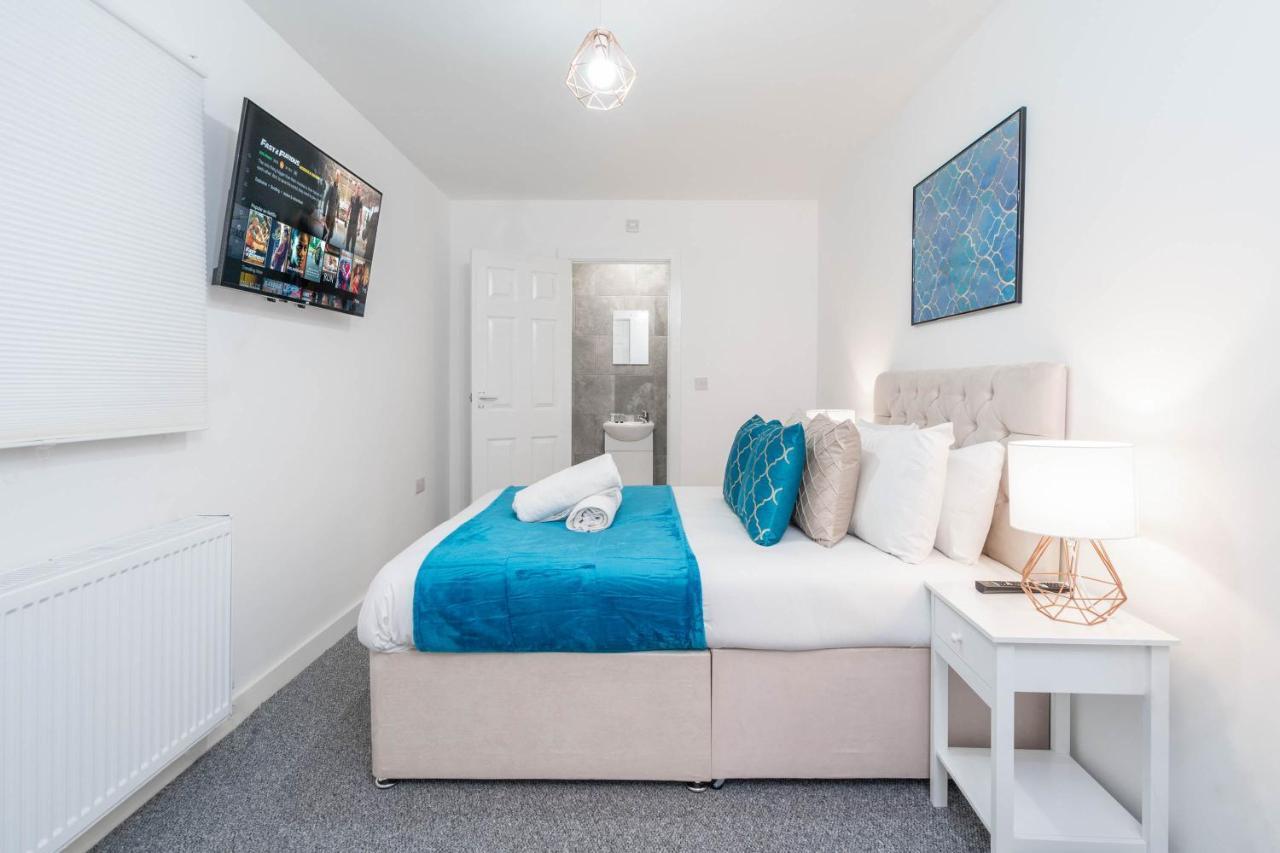 Two Bedroom Apartment - En Suites - Smart Tv'S - Wifi - Netflix - Bearwood Birmingham Kültér fotó