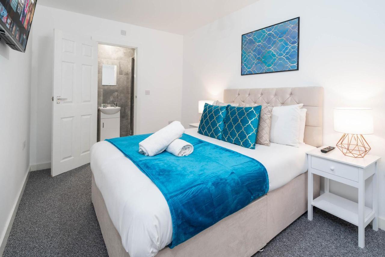 Two Bedroom Apartment - En Suites - Smart Tv'S - Wifi - Netflix - Bearwood Birmingham Kültér fotó